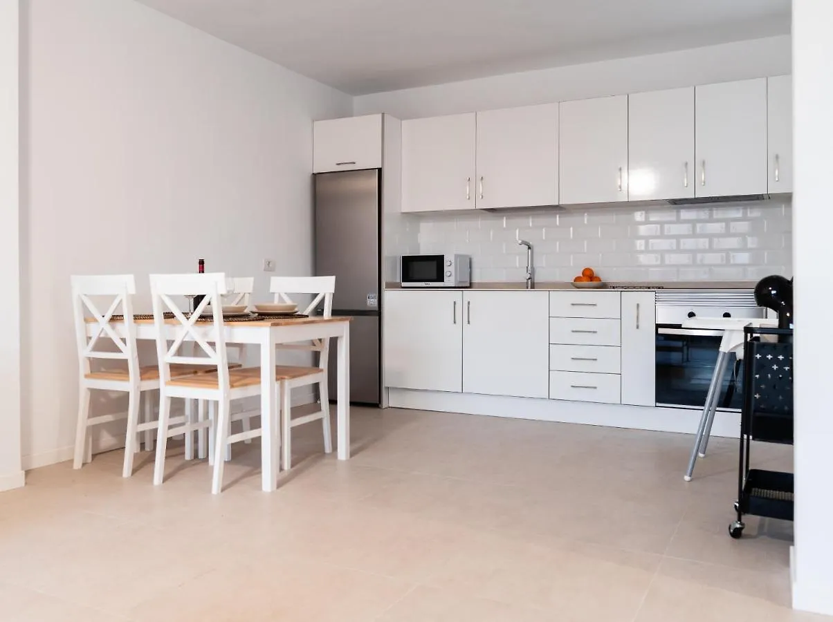 Apartment Homeforguest Atico Martina Con Terraza En Los Cristianos