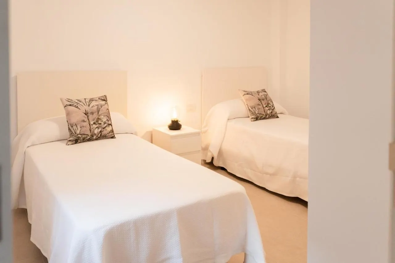 Homeforguest Atico Martina Con Terraza En Los Cristianos Los Cristianos (Tenerife)
